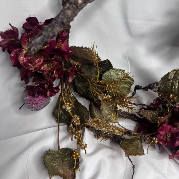 Christmas Garland Wood Floral Gold Foliage 2 Pieces - Picture 2 of 8